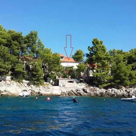 Coraline On Korcula, Seafront