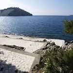 Coraline On Korcula, Seafront Smokvica