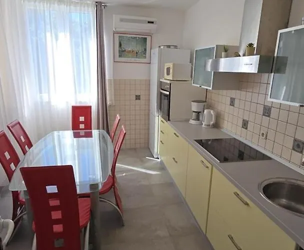 Coraline On Korcula, Seafront Smokvica (Korcula)