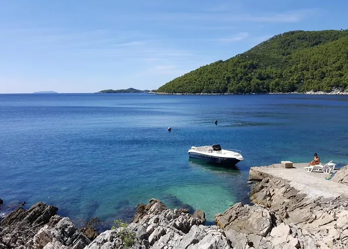 Coraline On Korcula, Seafront * Smokvica (Korcula)